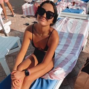 Meet your Posher, Brooke